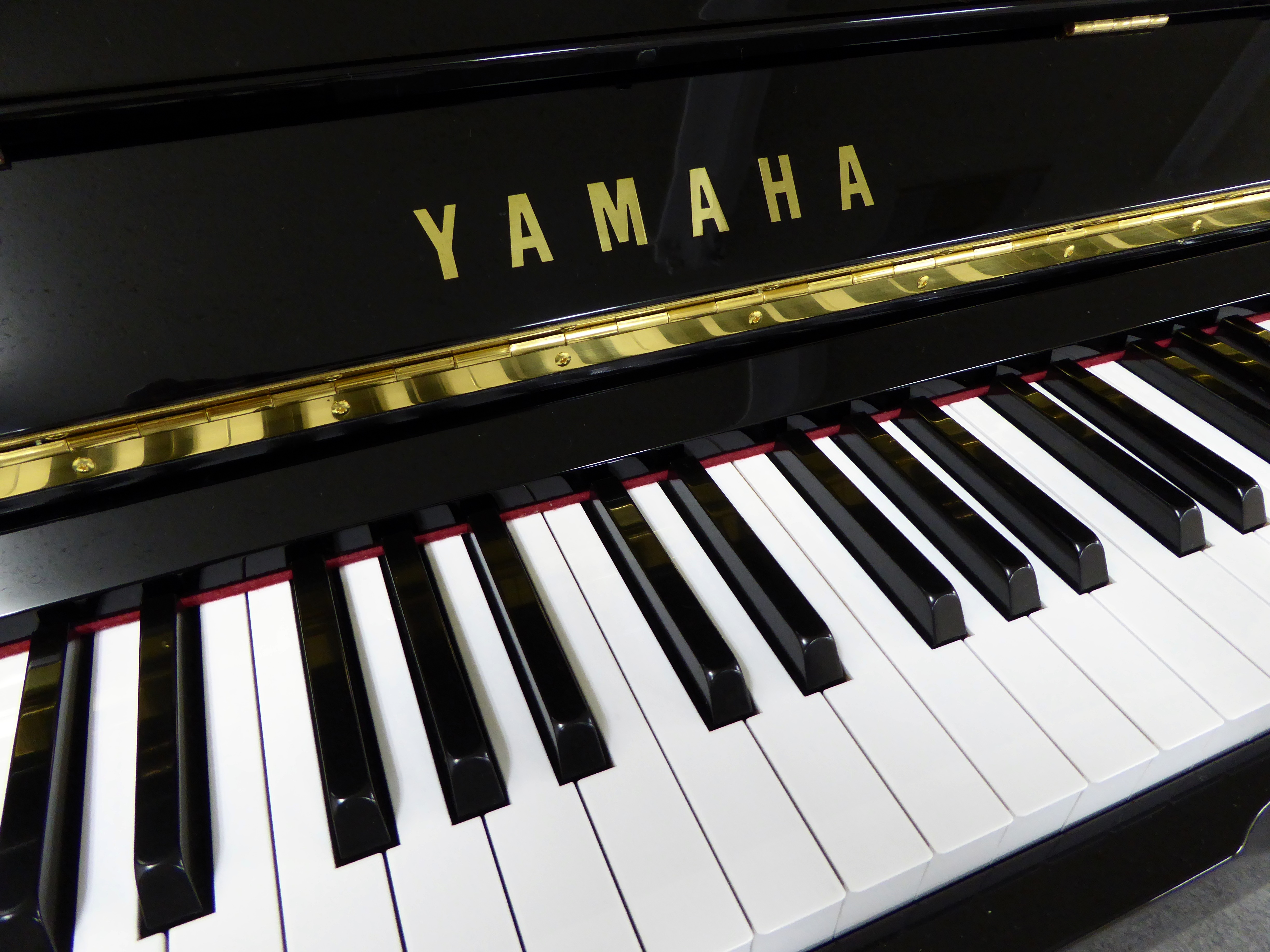 中古ピアノ在庫:ヤマハ[YAMAHA]U300-中古ピアノ販売｜ピアノ工房関西