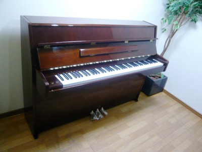 KAWAI アップライトピアノ CL-4MW 高さ104cmのコンソールピアノ 中古ピアノ在庫:カワイ[KAWAI]CL-4MW-中古ピアノ販売｜ピアノ