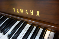ヤマハ　YAMAHA　UX30Wn中古ピアノ