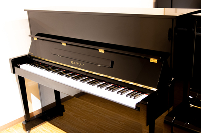 カワイ　KAWAI　K-25中古ピアノ