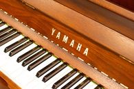 ヤマハ　YAMAHA　W110BW中古ピアノ