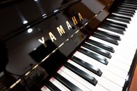 ヤマハ　YAMAHA　b121SD中古ピアノ