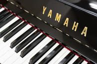 ヤマハ　YAMAHA　U300中古ピアノ
