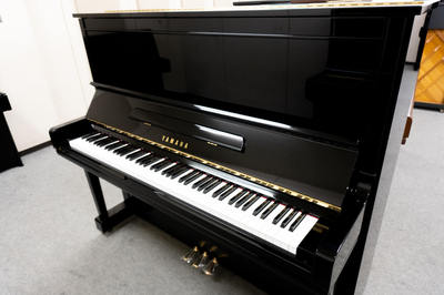 ヤマハ　YAMAHA　U300中古ピアノ