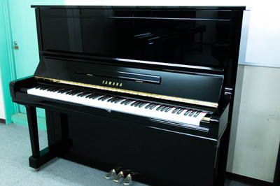 ヤマハ　YAMAHA　U300中古ピアノ