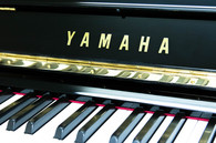 ヤマハ　YAMAHA　U300中古ピアノ