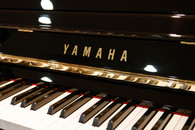 ヤマハ　YAMAHA　MC10Bl中古ピアノ