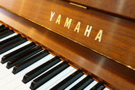 ヤマハ　YAMAHA　YU30WnC中古ピアノ
