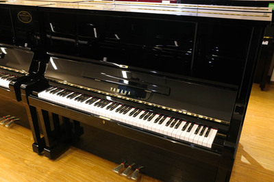 ヤマハ　YAMAHA　UX3中古ピアノ