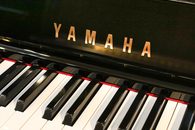 ヤマハ　YAMAHA　UX30A中古ピアノ