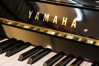 ヤマハ　YAMAHA　b113中古ピアノ