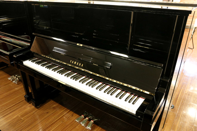 ヤマハ　YAMAHA　UX3中古ピアノ