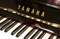 ヤマハ　YAMAHA　UX3中古ピアノ