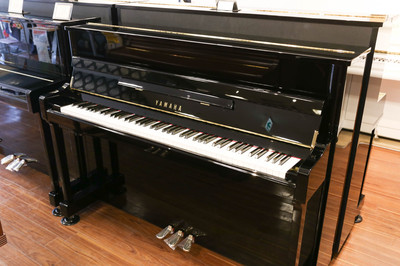 ヤマハ　YAMAHA　YC1SH中古ピアノ