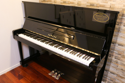 ヤマハ　YAMAHA　U10Bl中古ピアノ