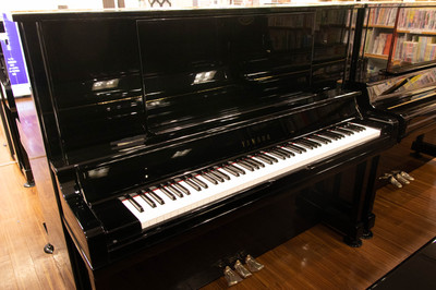 ヤマハ　YAMAHA　UX30Bl中古ピアノ