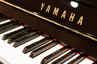 ヤマハ　YAMAHA　YU1(消音付き)中古ピアノ