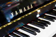 ヤマハ　YAMAHA　b113SG2中古ピアノ