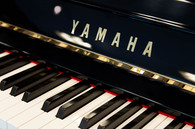 ヤマハ　YAMAHA　UX1中古ピアノ