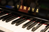 ヤマハ　YAMAHA　UX10A中古ピアノ