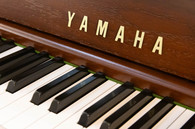 ヤマハ　YAMAHA　UX30WnC中古ピアノ