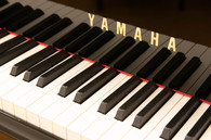 ヤマハ　YAMAHA　C2X中古ピアノ