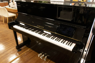 ヤマハ　YAMAHA　YM10S中古ピアノ