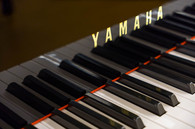 ヤマハ　YAMAHA　C2中古ピアノ