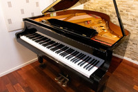 ヤマハ　YAMAHA　A1R中古ピアノ