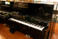 ヤマハ　YAMAHA　UX30A中古ピアノ