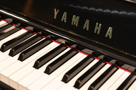 ヤマハ　YAMAHA　UX30Bl中古ピアノ