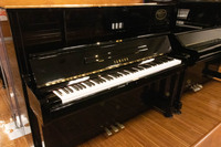 ヤマハ　YAMAHA　UX1中古ピアノ
