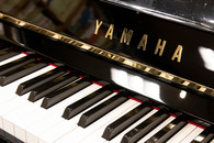 ヤマハ　YAMAHA　UX1中古ピアノ