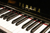 ヤマハ　YAMAHA　UX30A中古ピアノ